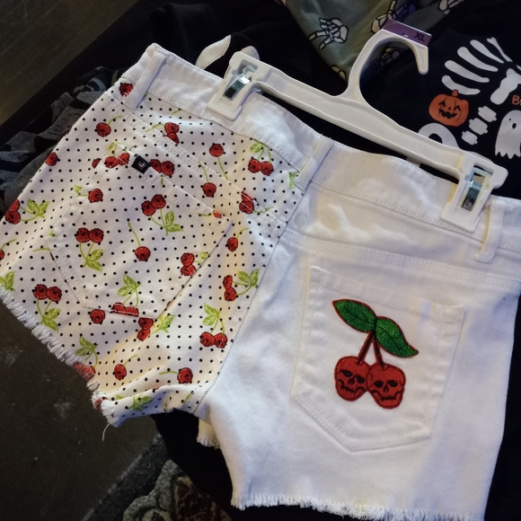 Custom cherry skull kawaii goth y2k hot topic upcycled RAGE shorts! - Picture 2 of 4